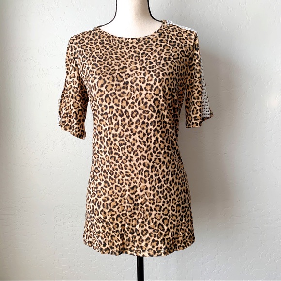 Leopard Print Tee with Lace Detail on Sleeves - Picture 4 of 7